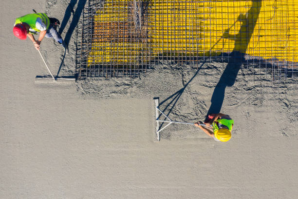 Best Concrete Pool Decks in Kerman, CA